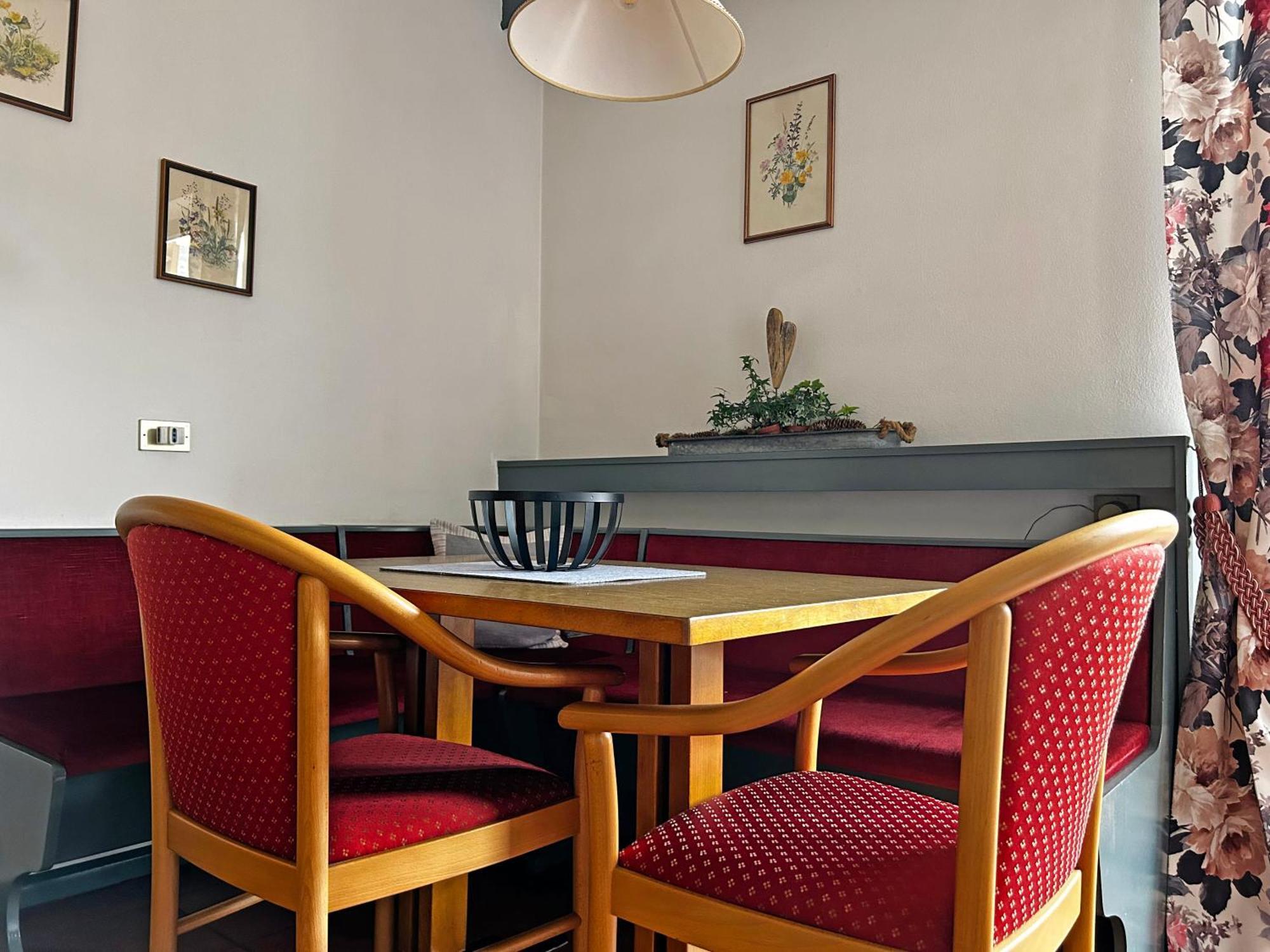 St. Vigilhof Aparthotel Nalles Eksteriør bilde
